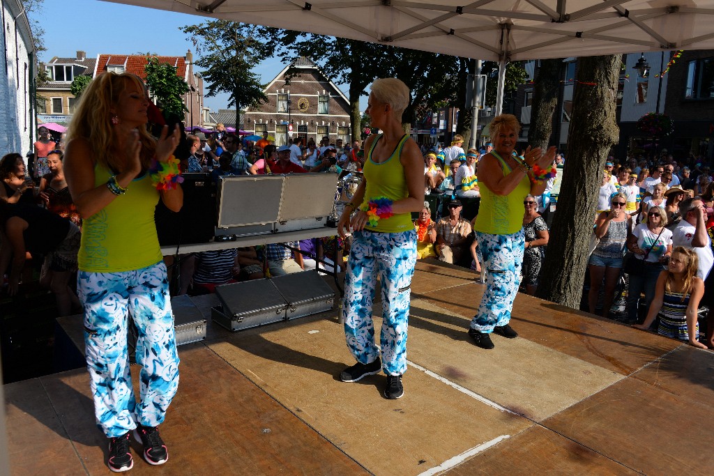 ../Images/Zomercarnaval Noordwijkerhout 218.jpg